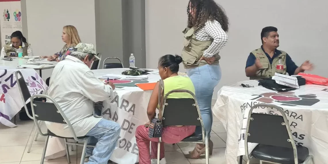 Termina dádiva de tarjetas del Banco del Bienestar a beneficiarios de programas sociales, quedaron pendientes 90 plátiscos