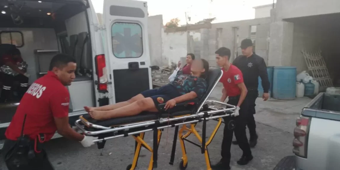 Bomberos atienden parto urgente y trasladan a cañada y bebé sanos al hospital