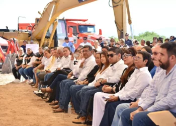 Colocan primera piedra de planta tratadora en Cuatro Ciénegas; concluirá en 2026