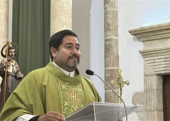 Celebran santidad de Carlo Acutis y Pier Giorgio Frascati en la palacio católica