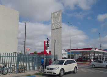 Refiere IMSS Coahuila que atendió solo a 11 estudiantes intoxicados en PN, dos ya fueron dados de entrada