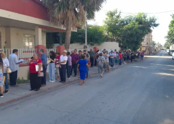 Entregarán 700 tarjetas del Banco del Bienestar; aunque hasta el época solo han llegado 250 plásticos