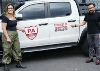 Romo acusa red de favores y corrupción urbana en ministerio de Mauricio Tabe