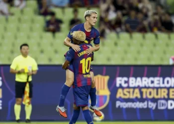 Gavi estará entre 4 y 5 meses de baja tras su artroscopia