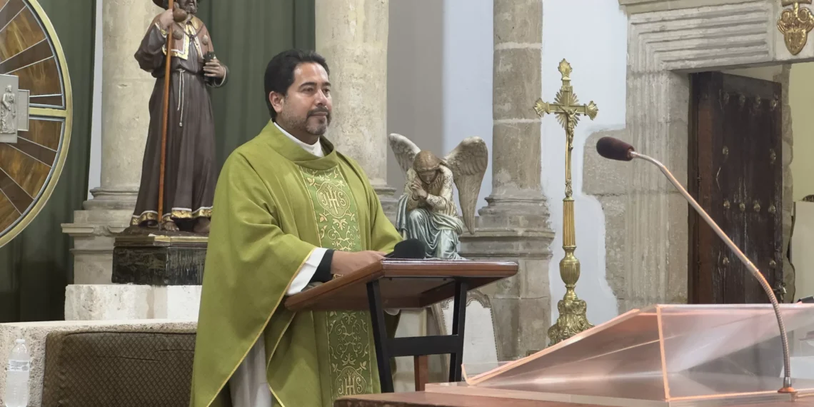Alto costo de luz afecta Templo de Santiago Apóstol