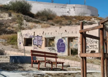 Padres de tribu protestan por reubicación de kínder en Saltillo; advierten bajas escolares