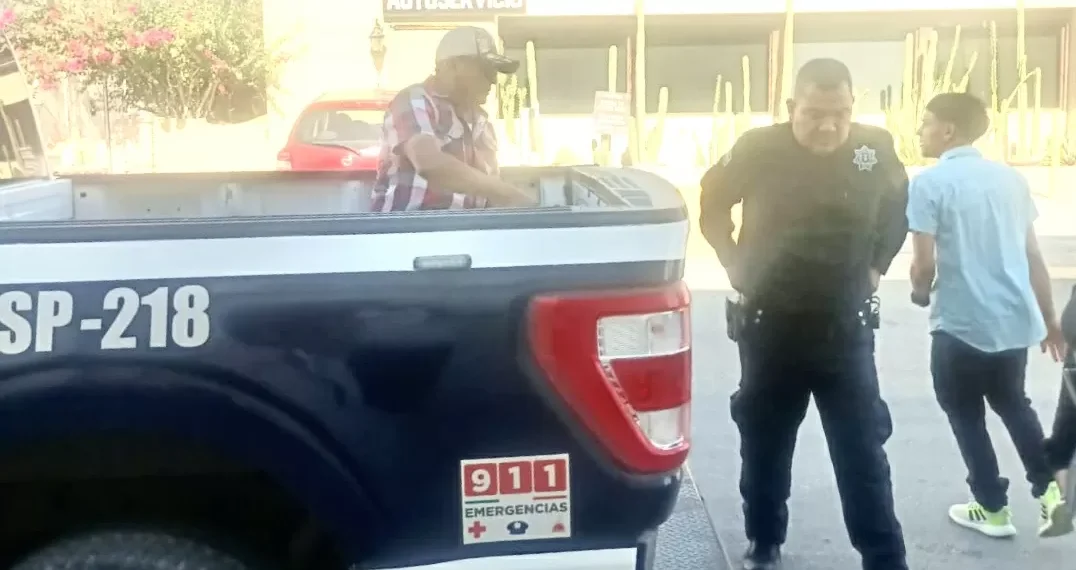 Protagonizan asesores de visas altercado en SRE