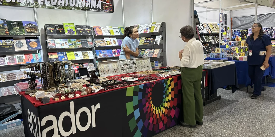 Inicia la Feria del álbum de Museo Biblioteca Pape su vigésima edición