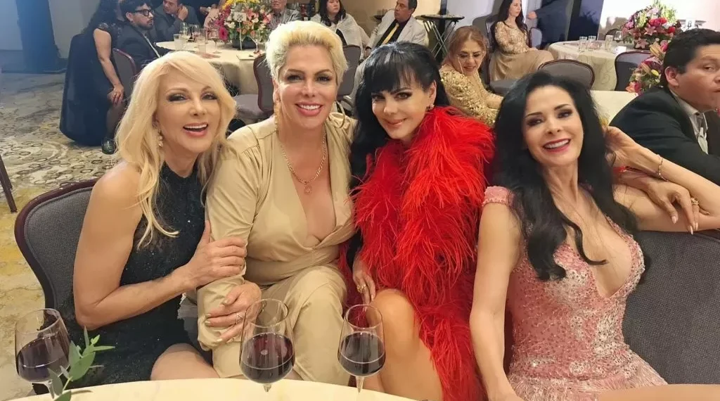 Jessica Esotérica, llegó para echar los espectros de la obra “El Sotano”