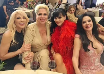 Jessica Esotérica, llegó para echar los espectros de la obra “El Sotano”