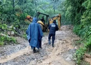Dejan lluvias decesos y fuertes afectaciones