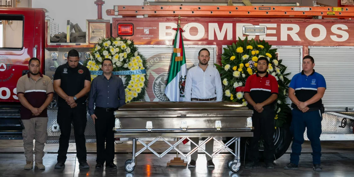 Dan último boleto de lista a bombero fallecido de Piedras Negras, tras 20 años de servicio