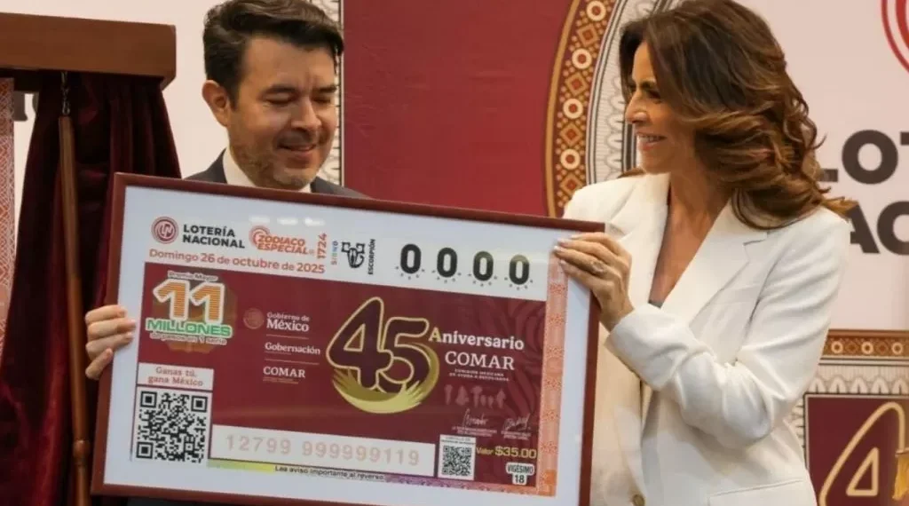 Develan billete de Lotería Nacional por los 45 años de la Comisión Mexicana de amparo a Refugiados