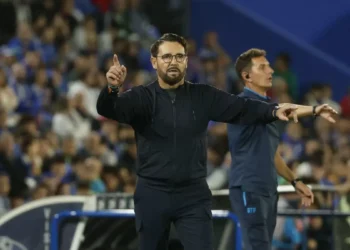 Bordalás: “Vinícius simula una agresión… en la vida es roja, es amarilla”