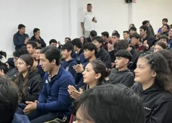 Alertan sobre problemas emocionales y consumo de drogas en escuelas