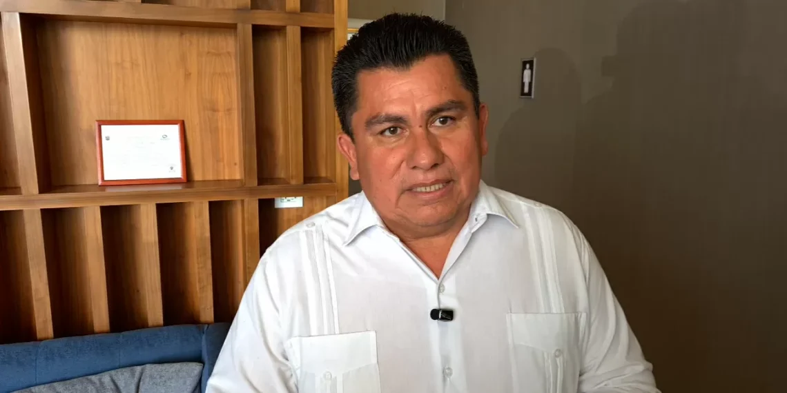 Lorenzo Menera cedería demanda si le dan lugar en SIMAS