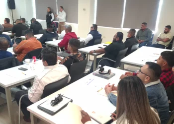 Capacitan en Piedras Negras a personal de centros contra las adicciones