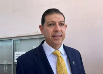 UAdeC cumple con fertilizante a más de 3 mil jubilados pese al déficit financiero