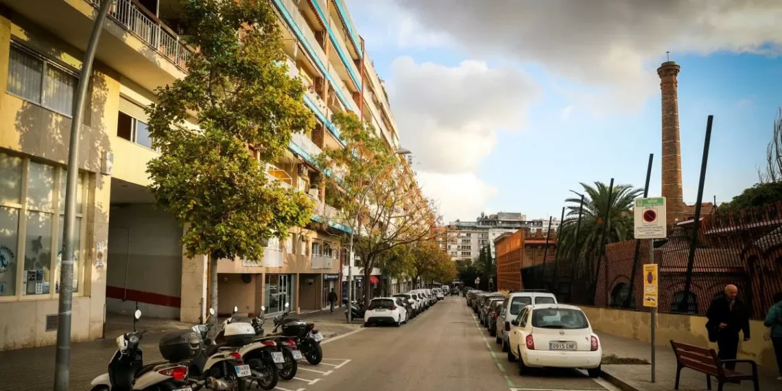 Diversas calles alrededor del Camp Nou se cortarán al tráfico los días de hendido