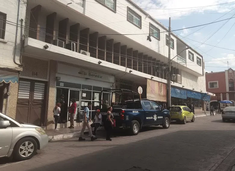 Piden no aceptar ayuda de personas desconocidas al emplear su Tarjeta del Bienestar