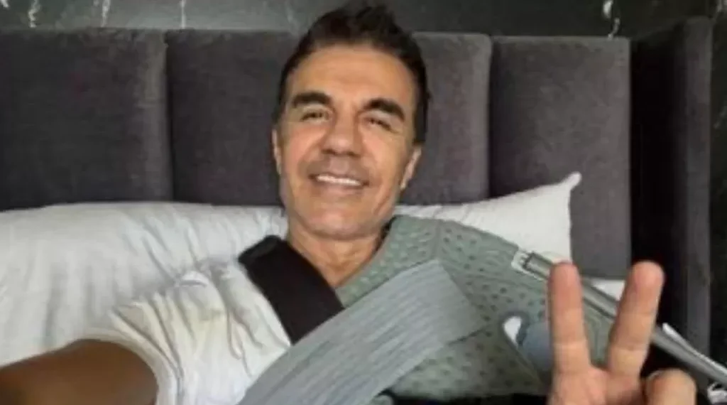 Adrián Uribe fue hospitalizado… fue operado de emergencia