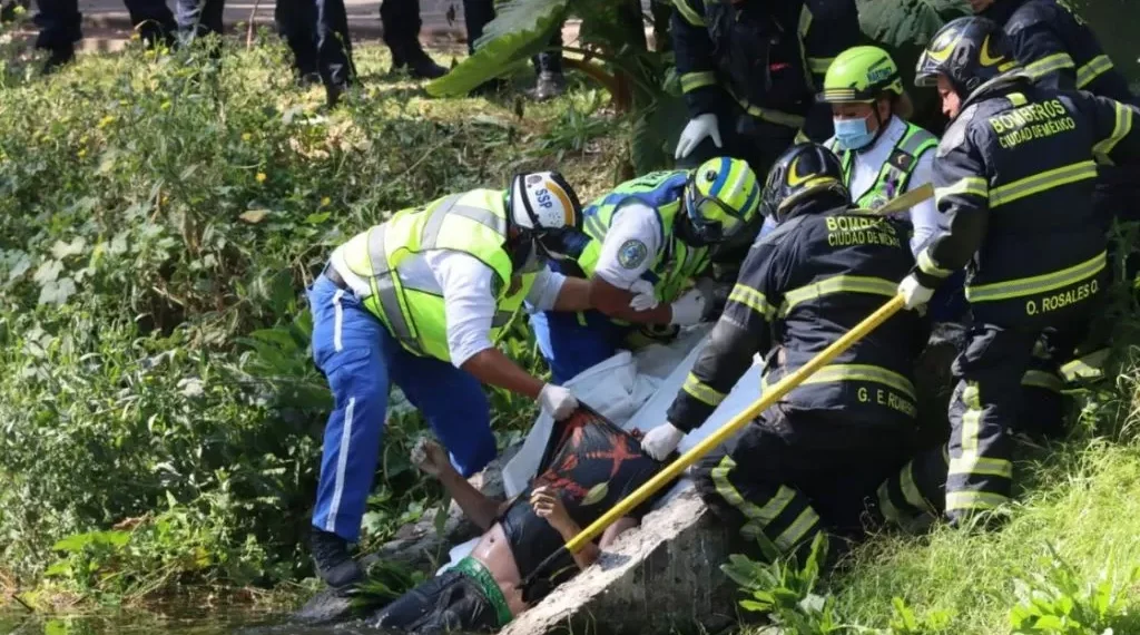 Canal Nacional convertido en cementerio clandestino… Hallan cádaver flotando