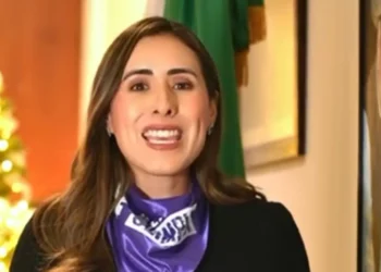 reprobación Cecilia Guadina acosó a presidenta de México, así como insultos a Fátima Bosh