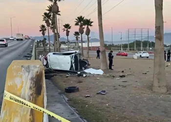 Muere tras volcar por exceso de velocidad, en Saltillo