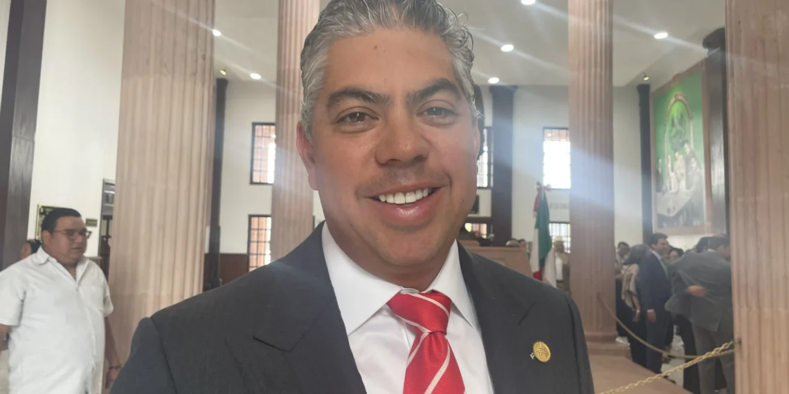 Gestiona diputado Alfredo Paredes esquemas de empleo temporal para obreros de AHMSA