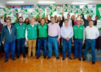 Avanza Ramos Arizpe en la regularización de predios y concesión de escrituras