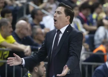 Jasikevicius frena al Barça de Pascual con un final polémico