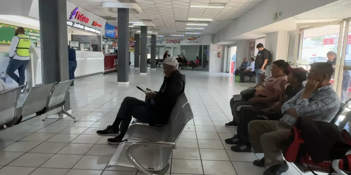 Aumenta número de viajeros en central camionera