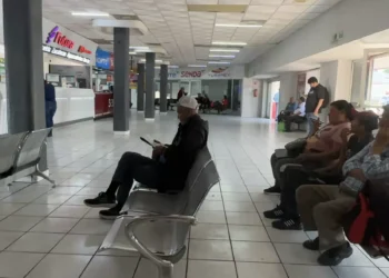 Aumenta número de viajeros en central camionera