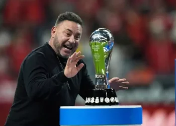 Mohamed busca superar marca de Enrique Meza: Suma 4 títulos con 4 equipos