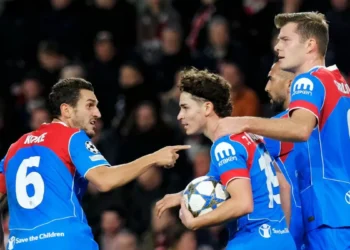 El Atlético remonta al PSV y el Liverpool reduce al Inter en Milán