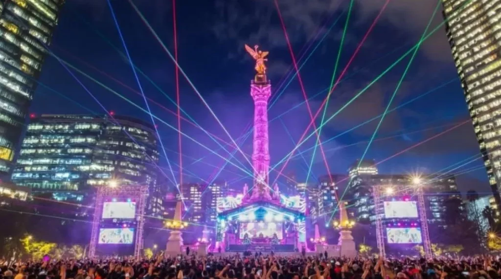 Para despedir el 2025 y recibir el 2026, preparan entretenimiento electrónica en la CDMX