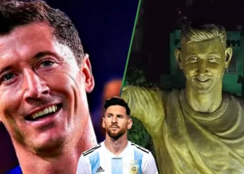 India presenta a “Messandowski”, nueva leyenda del fútbol mundial