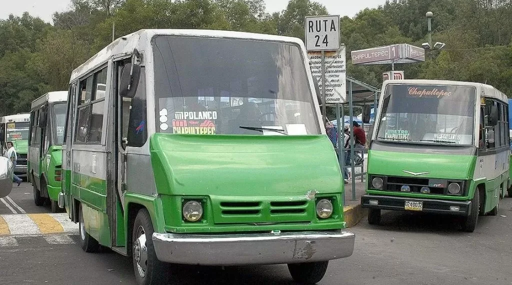 De la flota de 27 mil 225 vehículos, sólo 15% del transporte en CDMX es original