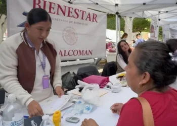 Atienden a más de 5 mil familias en la Feria y el Tianguis del comodidad en Coalcomán y Uruapan