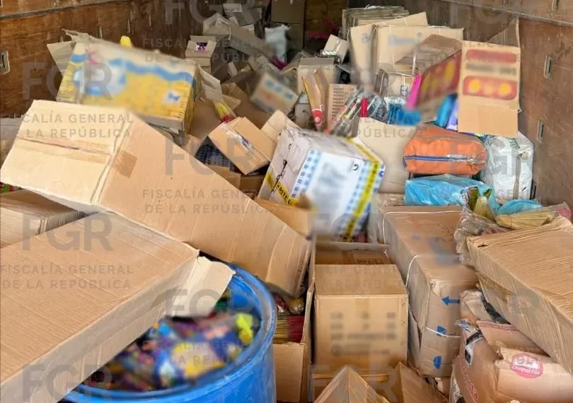 Vinculan a causa a trailero en Monclova por posesión 5 toneladas de pirotecnia