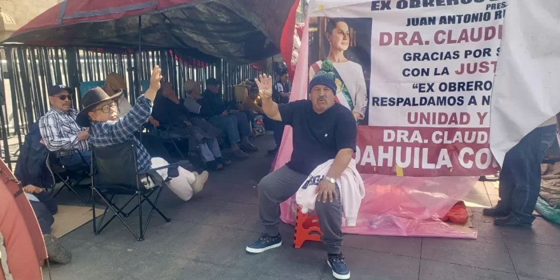 Salafranca atiende a los obreros de AHMSA en CDMX