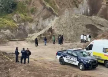 Le descargan la fusca en una mina: Trabajadores describen una escena marcada por la agresividad extrema