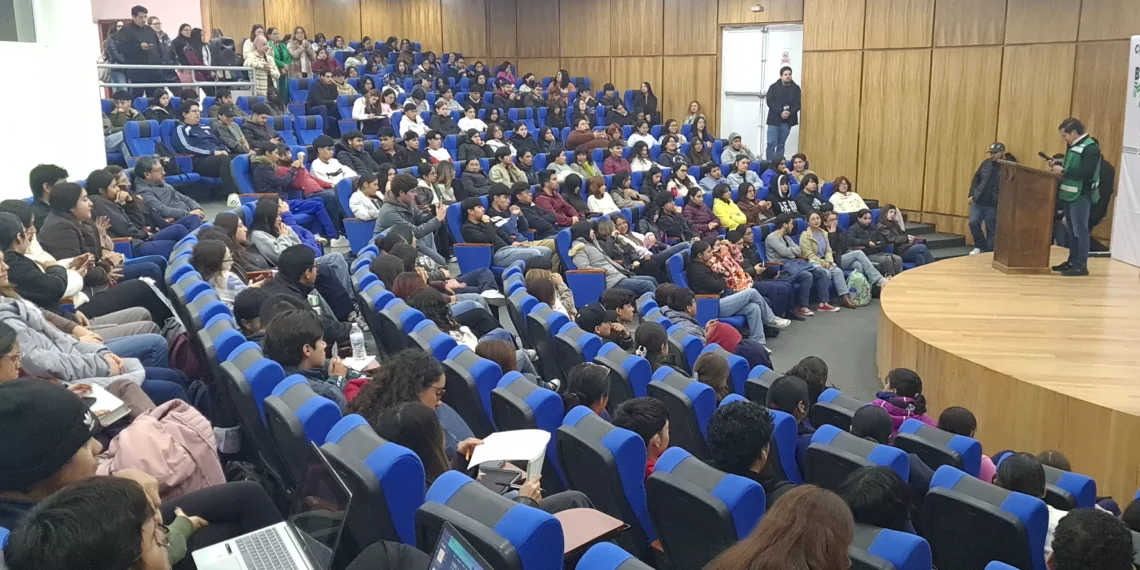 Lleva ICOJUVE Brigada Mejora La Juventud a Escuela de Medicina