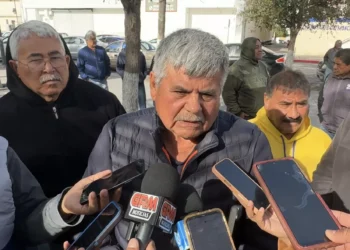 Harán plantón obreros de AHMSA frente a la soberanía de la República