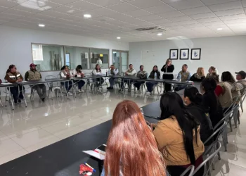 Beneficiarán 159 instituciones educativas del norte de Coahuila, con bosquejo La Escuela Es Nuestra