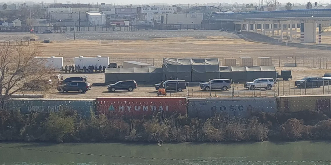 Cierran Puente Internacional I por visita de Kristi Noem