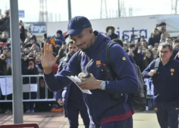 Araújo vuelve a ser titular en Albacete dos meses después de su cuadro de desasosiego