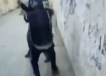 Agreden a estudiante dentro del plantel; resulta con fractura