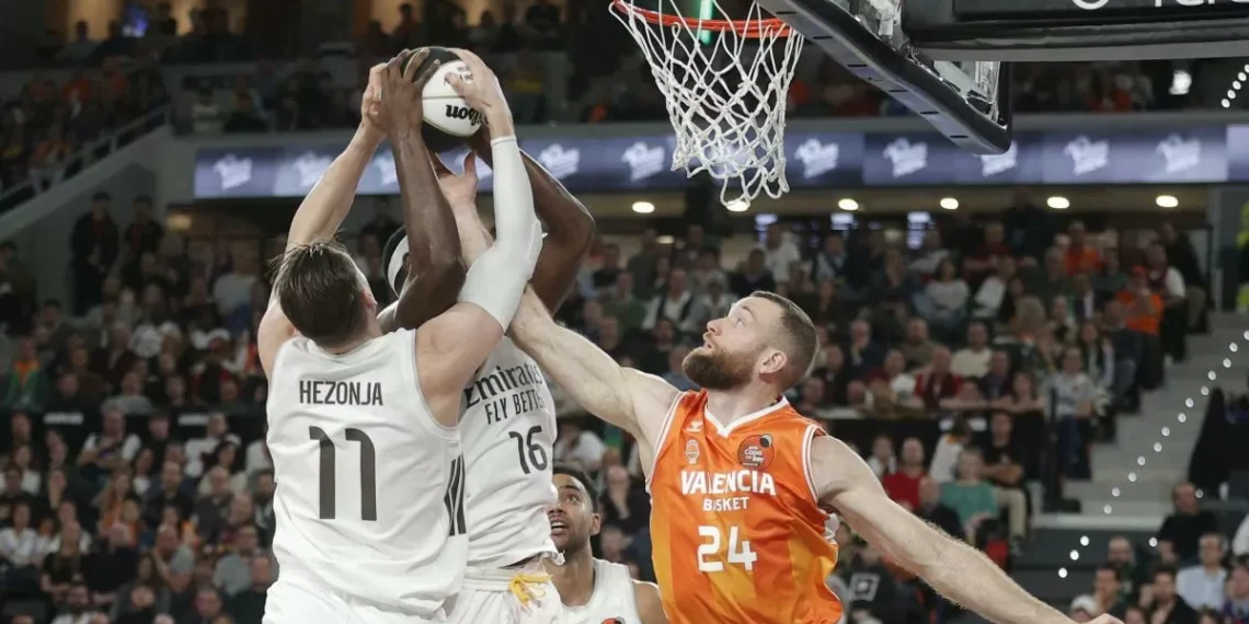 segundo triples de Hezonja en 8 segunsegundo dejan al Valencia con un palmo de narices