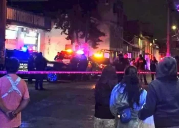 Se desata el chamuco en Naucalpan, matan a padre e hijo tras espina riña